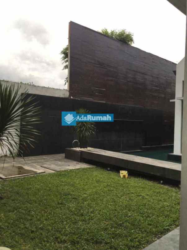 dijual rumah jl jendral sudirman