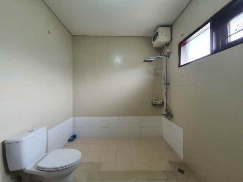 dijual rumah jl lb bulus iii no 28 rt 9