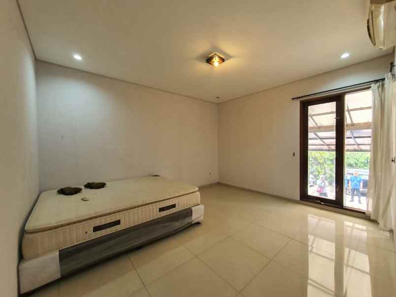 dijual rumah jl lb bulus iii no 28 rt 9