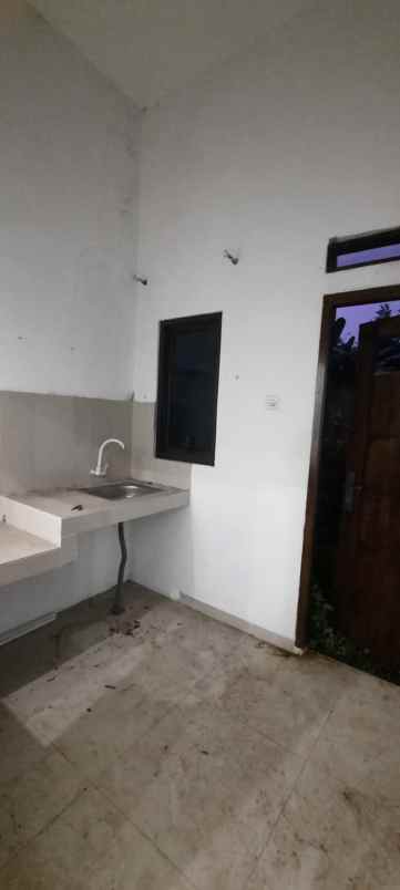 dijual rumah jl nanggerang tajurhalang