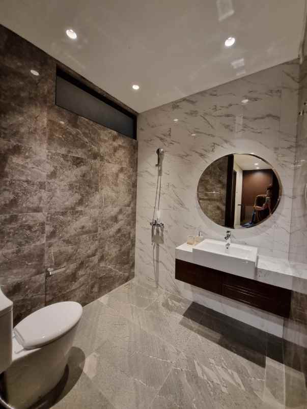 dijual rumah jl podomoro park buah batu