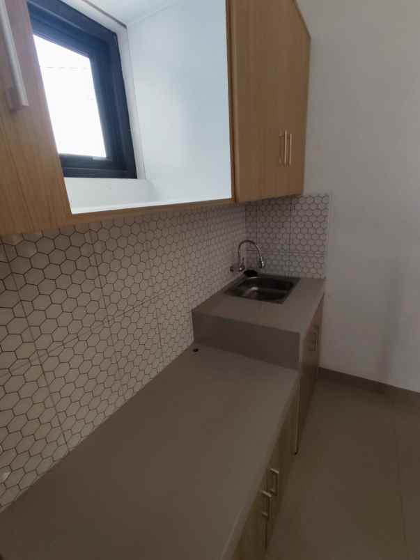 dijual rumah jl raya pengasinan