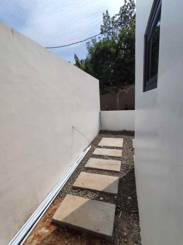 dijual rumah jl raya pengasinan