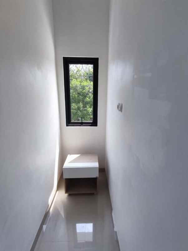 dijual rumah jl raya pengasinan