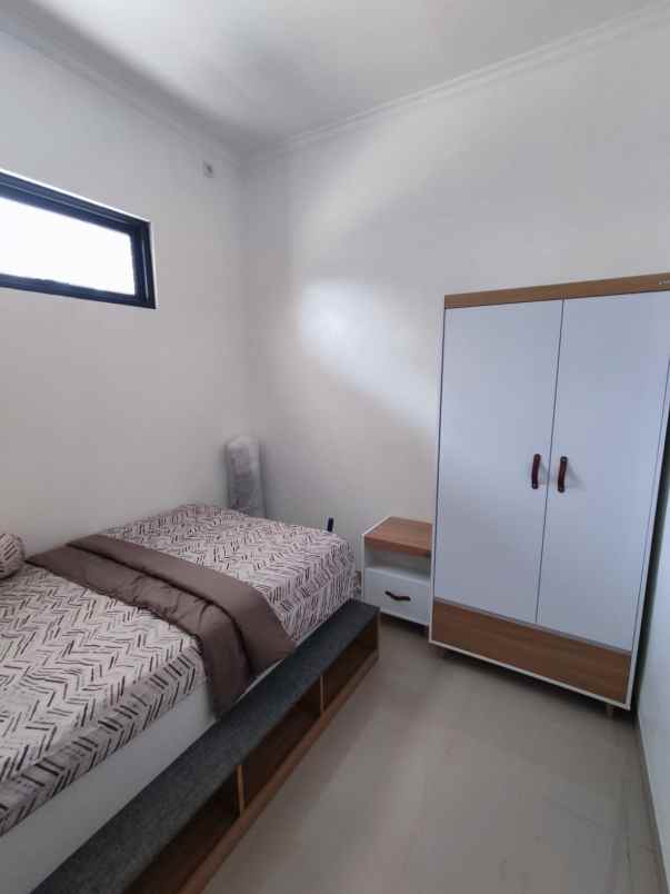 dijual rumah jl raya pengasinan