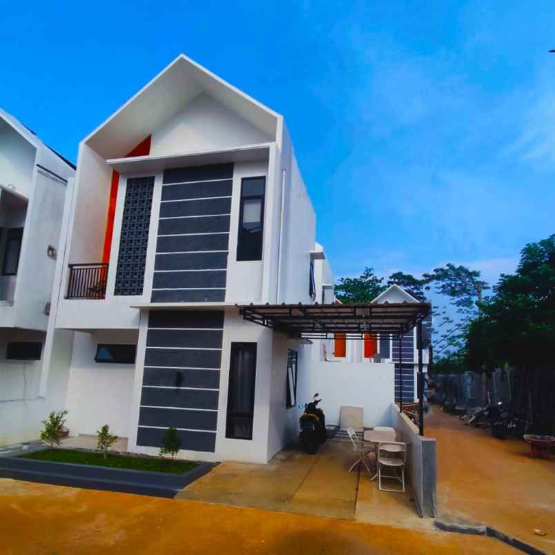 dijual rumah jl raya pengasinan