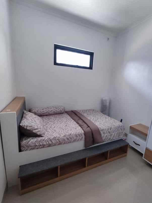 dijual rumah jl raya pengasinan