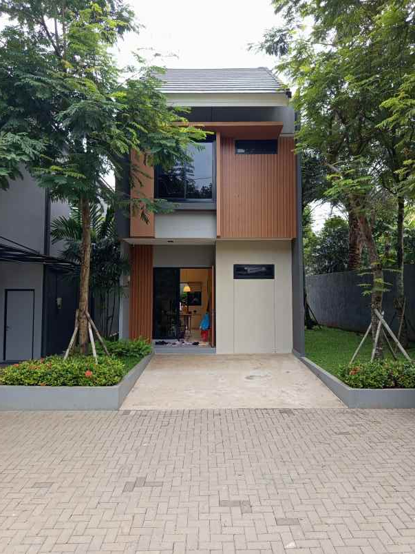 dijual rumah jl raya tamansari kec setu