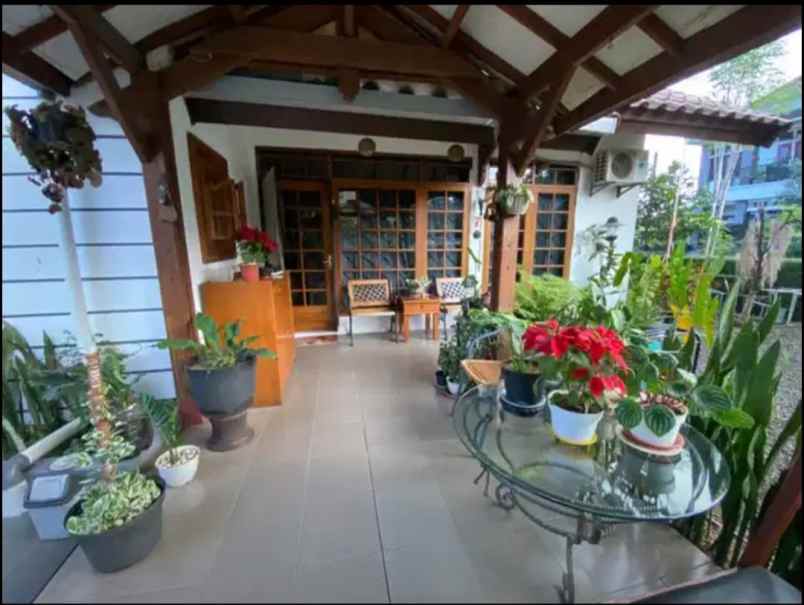 dijual rumah jl sukajadi