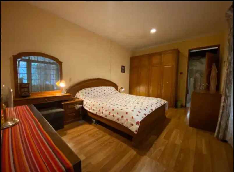 dijual rumah jl sukajadi