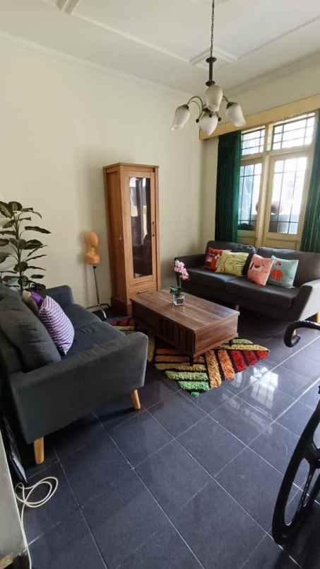 dijual rumah jl sukanagara palangkaraya