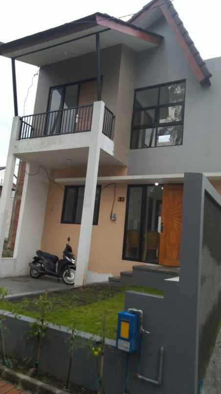 dijual rumah jl teluk grajakan arjosari