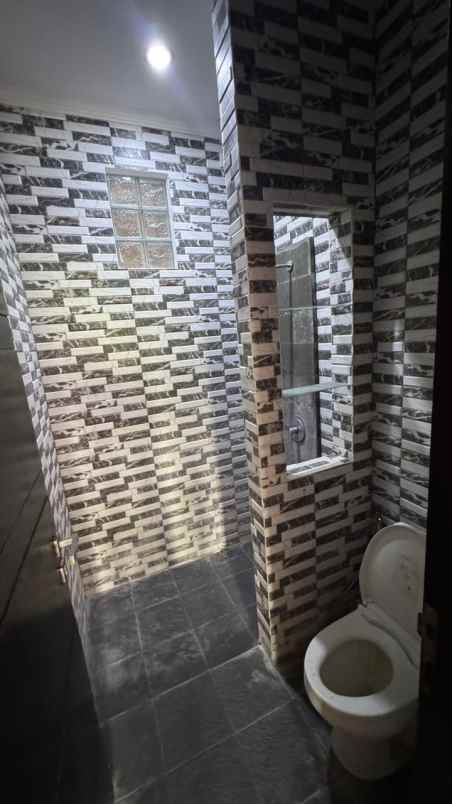 dijual rumah jl tukad badung renon denpasar bali