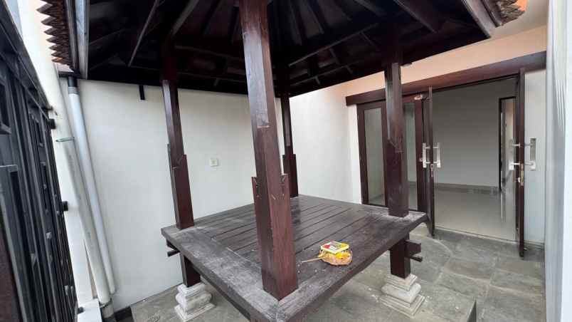 dijual rumah jl tukad badung renon denpasar bali