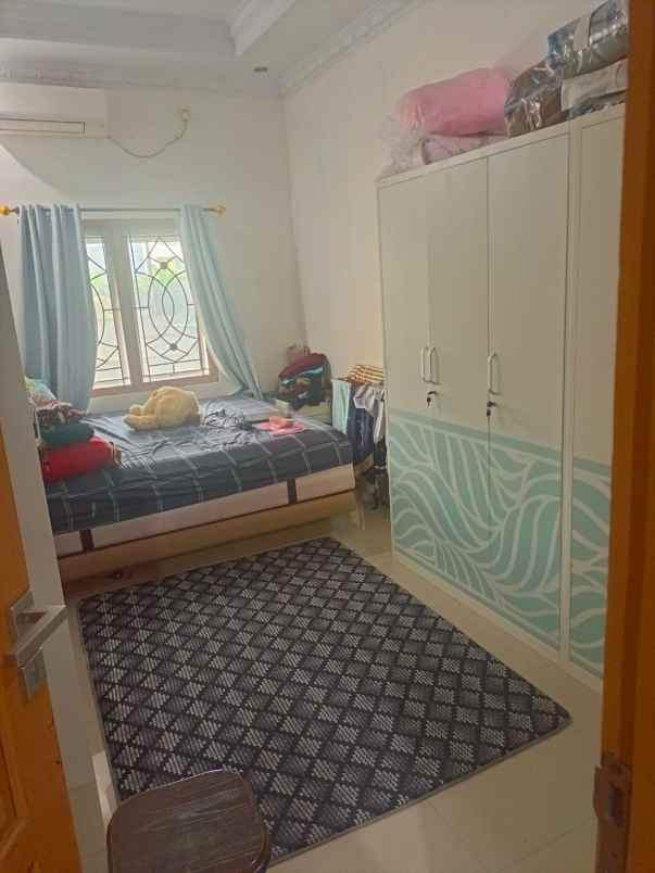 dijual rumah jln raya pakansari