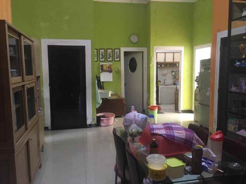 dijual rumah karang asem one gate
