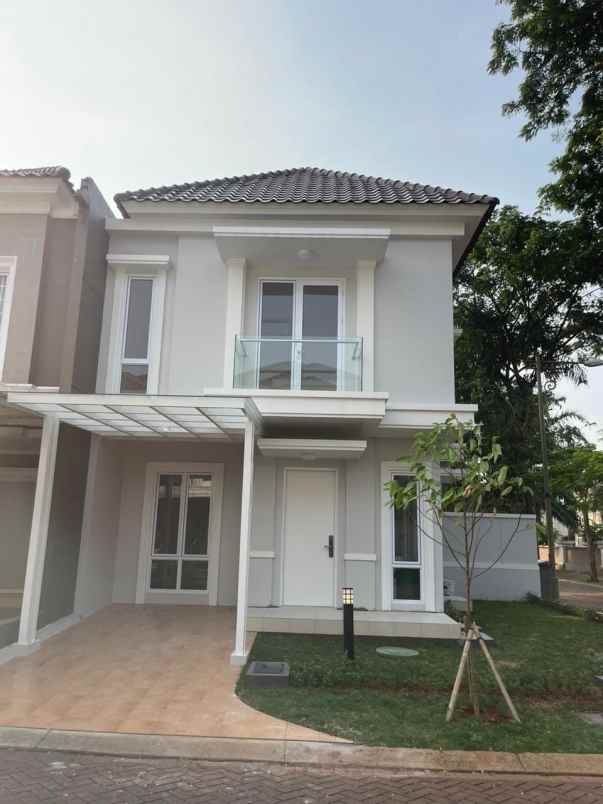 dijual rumah karelia village gading serpong