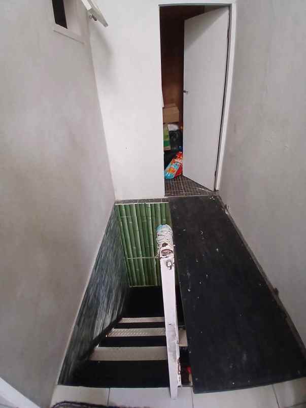 dijual rumah kavling ui sektor barat