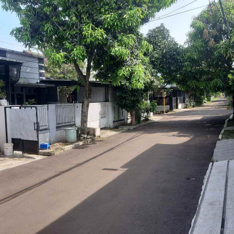 dijual rumah kavling ui sektor barat
