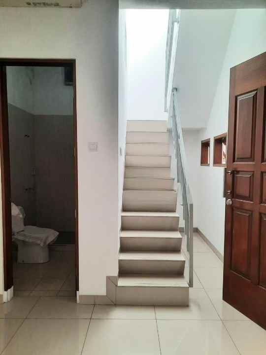 dijual rumah kelapa gading