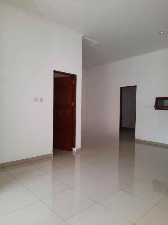 dijual rumah kelapa gading