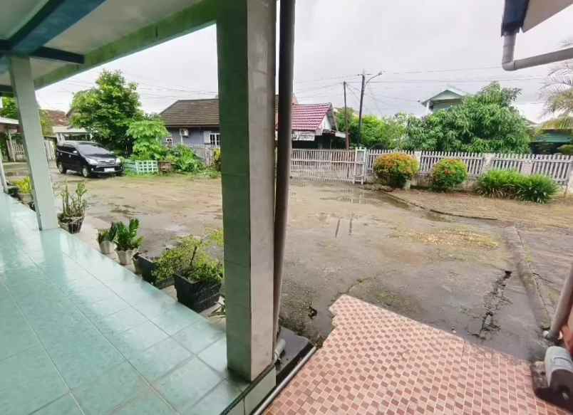 dijual rumah keluarga besar