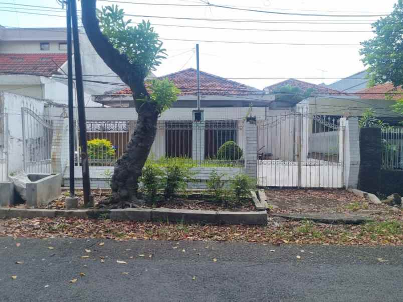 dijual rumah kemuning