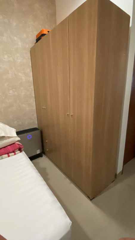 dijual rumah komplek cherryfield