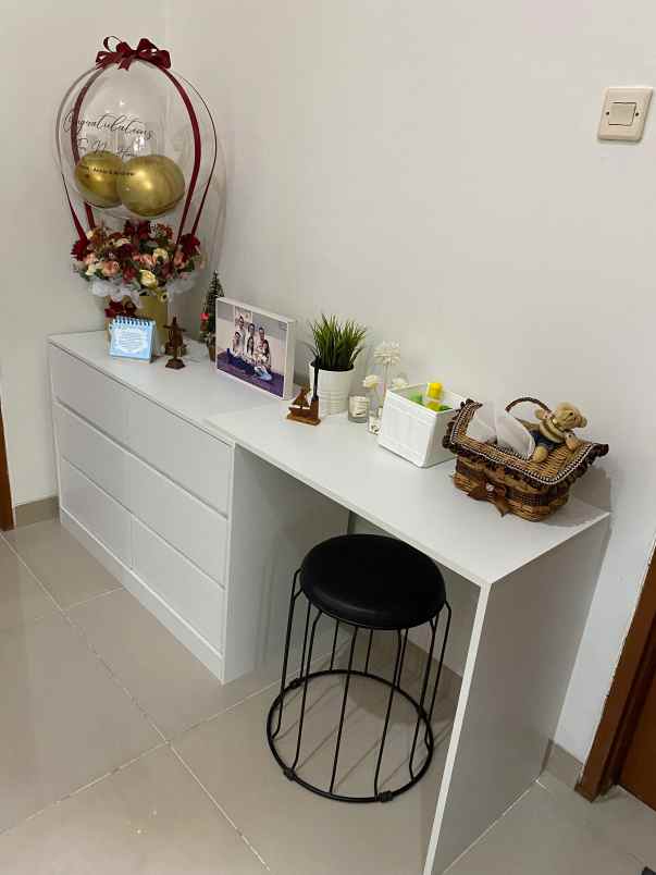 dijual rumah komplek cherryfield
