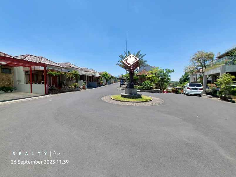 dijual rumah komplek cigadung