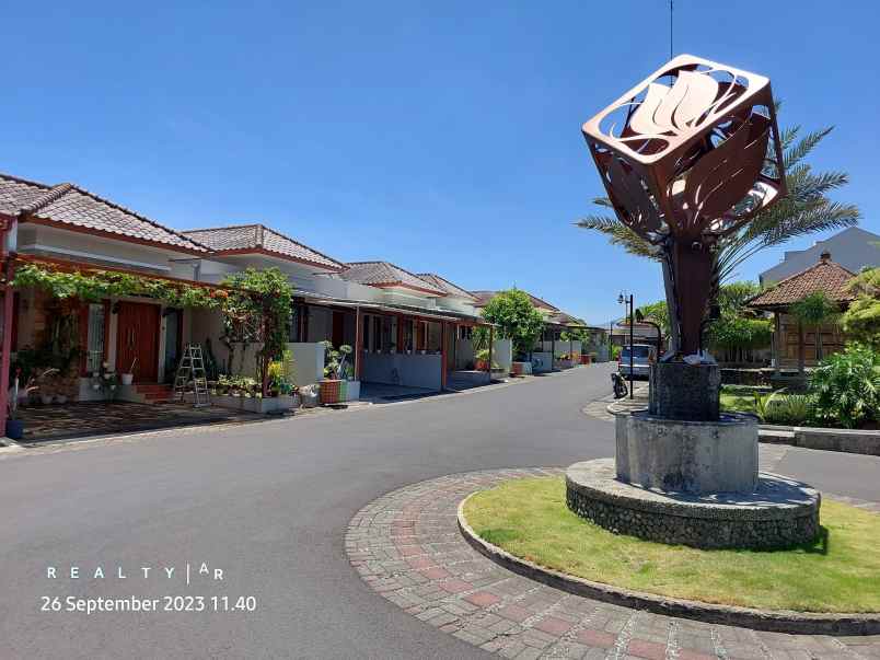 dijual rumah komplek cigadung