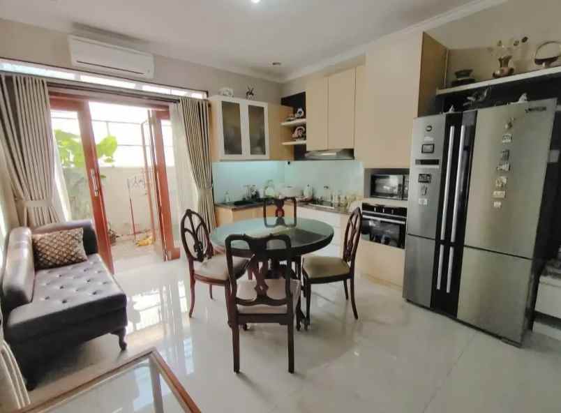 dijual rumah komplek cigadung