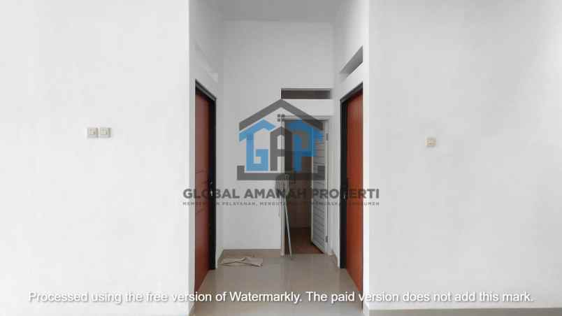 dijual rumah komplek cihanjuang