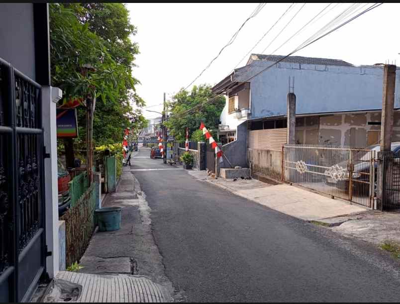 dijual rumah komplek duren sawit