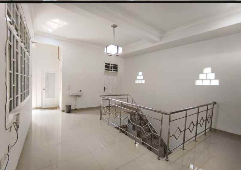 dijual rumah komplek duren sawit