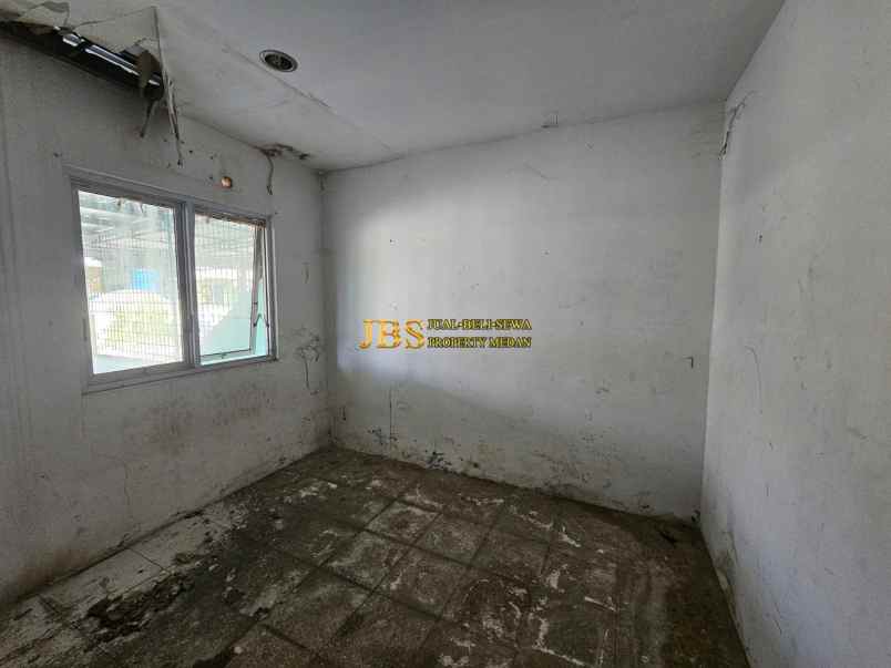 dijual rumah komplek greenland