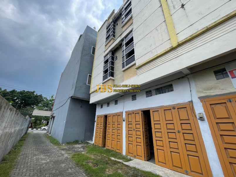 dijual rumah komplek krakatau platinum