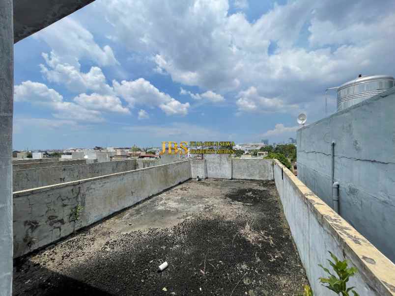 dijual rumah komplek krakatau platinum