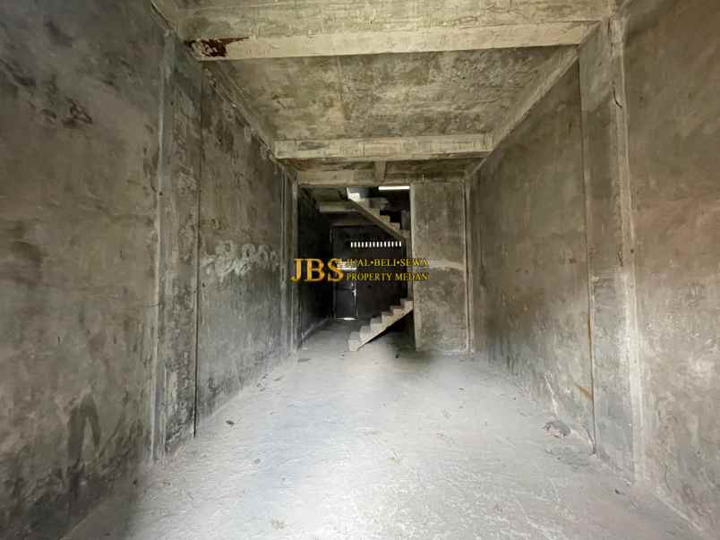 dijual rumah komplek krakatau platinum