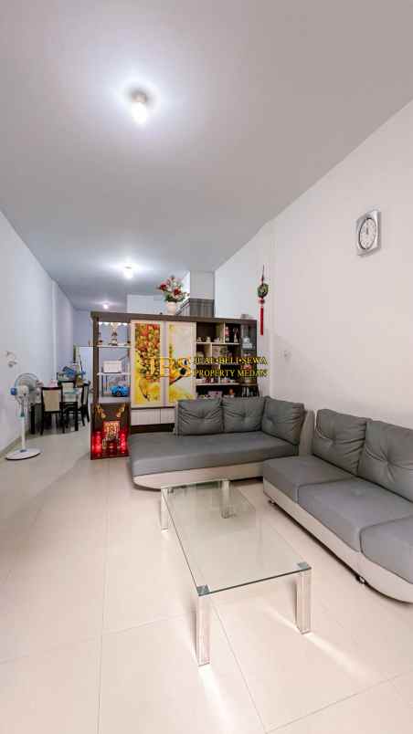 dijual rumah komplek sunggal center