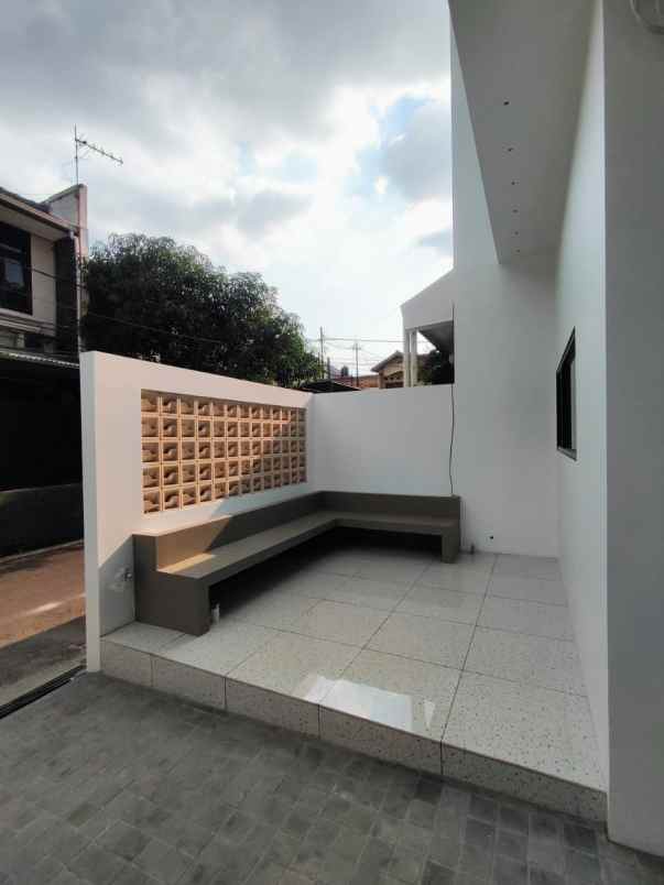 dijual rumah komplek turangga buahbatu