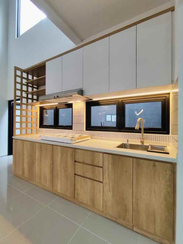 dijual rumah komplek turangga buahbatu