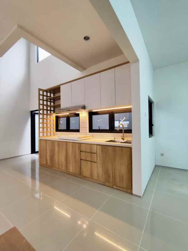 dijual rumah komplek turangga buahbatu