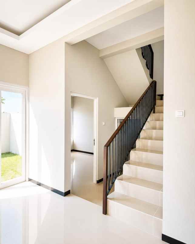 dijual rumah lowokwaru