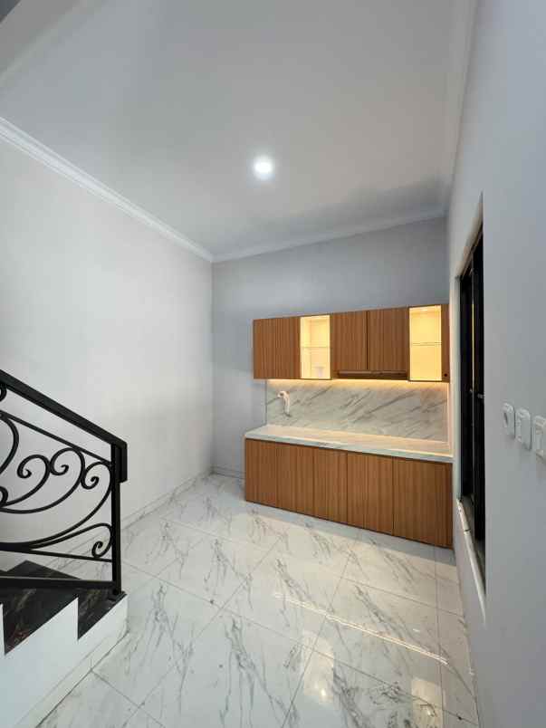 dijual rumah m kahfi 2