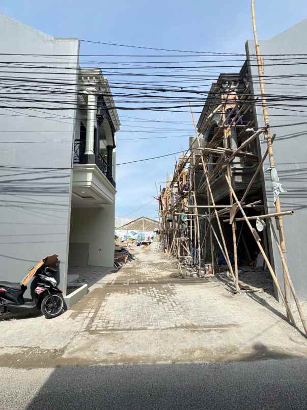 dijual rumah m kahfi 2