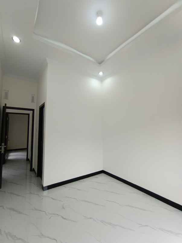 dijual rumah maguwoharjo