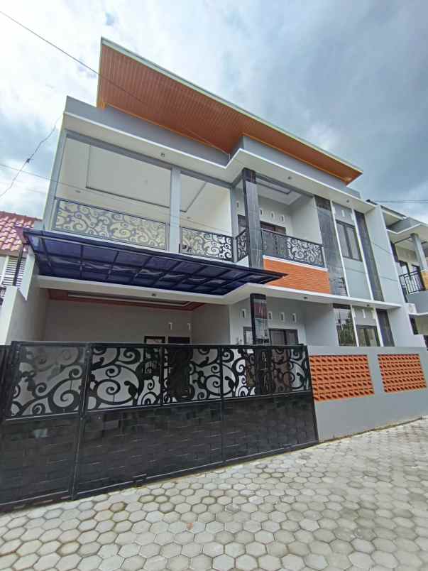 dijual rumah maguwoharjo