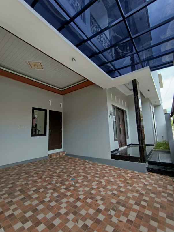 dijual rumah maguwoharjo