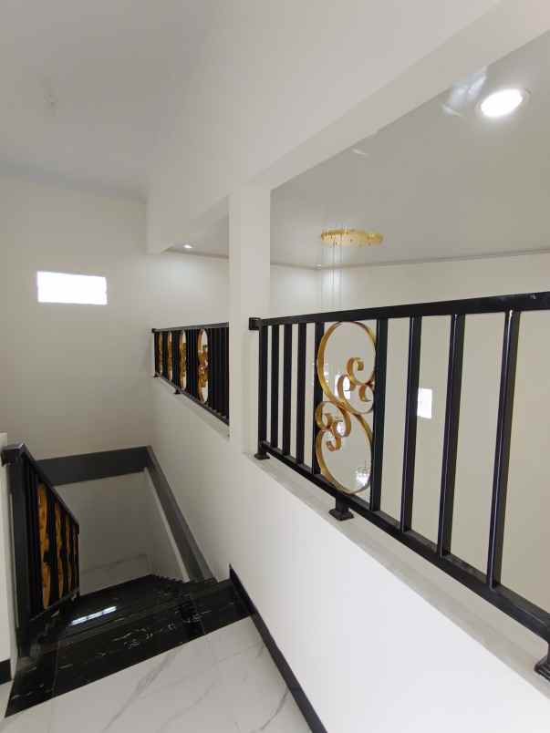 dijual rumah maguwoharjo